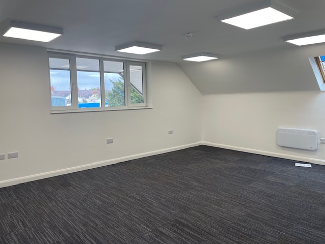 Office in Farnborough - photo 2